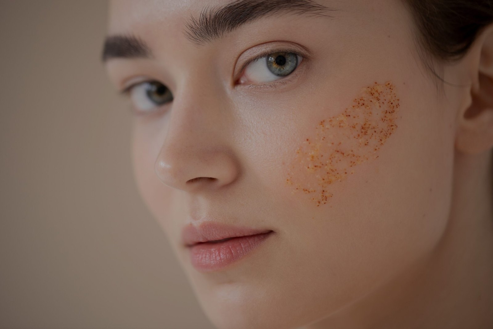 Strahlende Haut nach der Pflege bei Be Beauty Kosmetikstudio